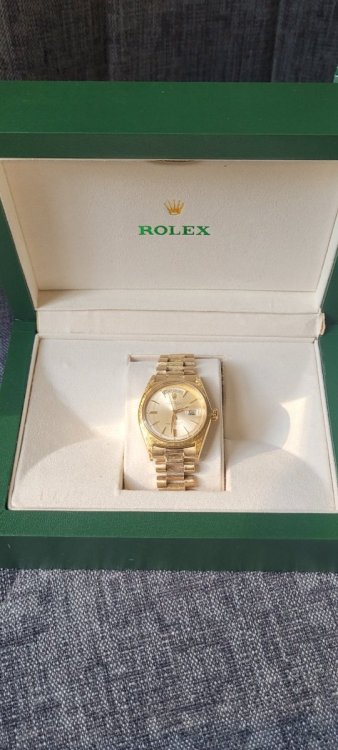 gold president-copy.jpg